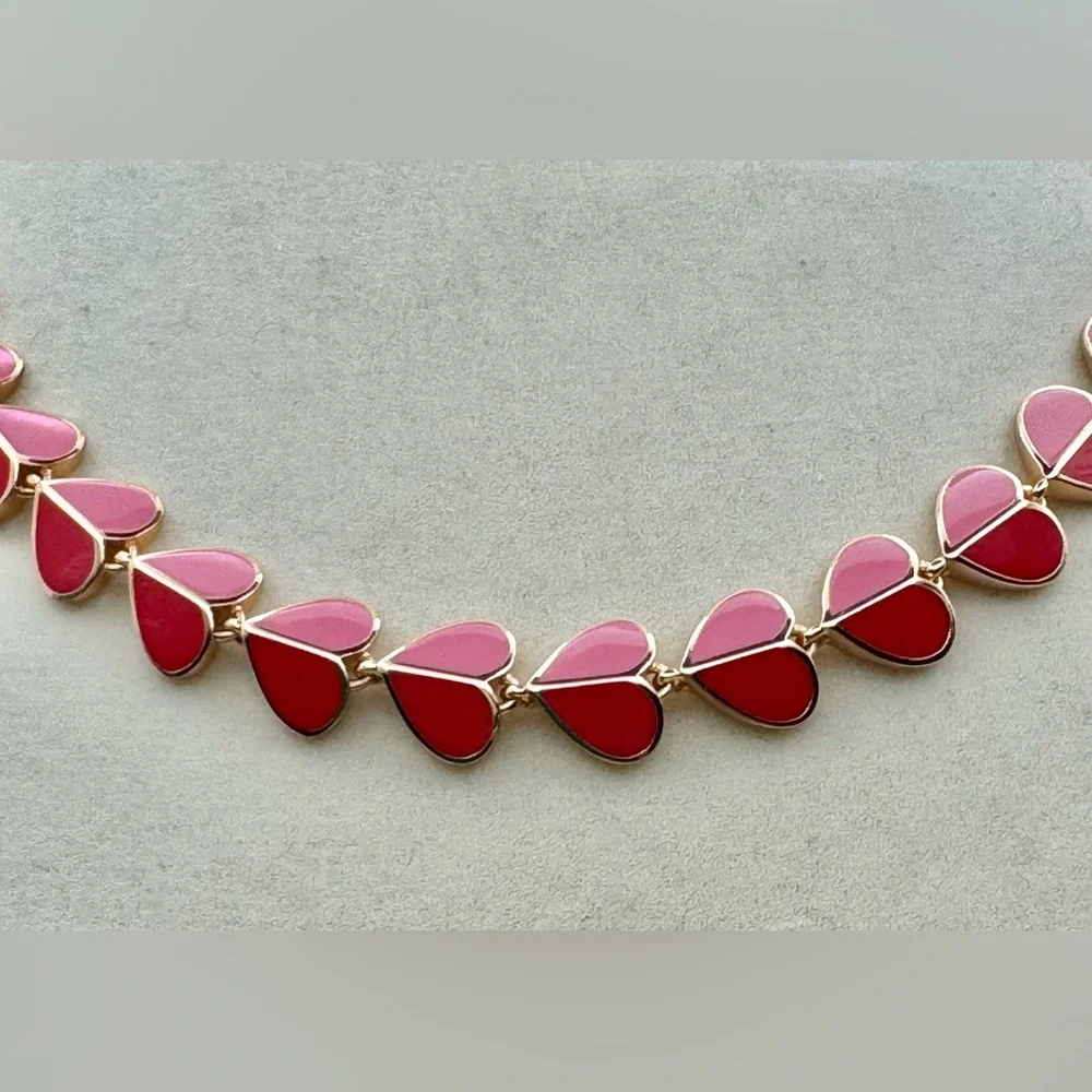 KATE SPADE Heritage Spade Necklace NWT Pink/Red
With/Dust Bag - Picture 2 of 8